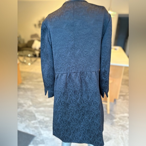 Sz 10 Tahari Lightweight Jacket - Picture 4 of 16